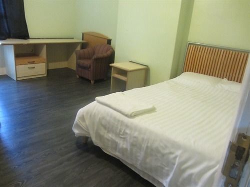 Hemel Guesthouse Hemel Hempstead Zewnętrze zdjęcie